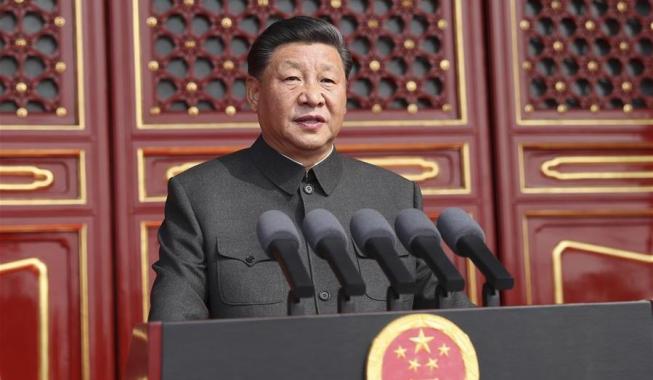 Си Цзиньпин начал выступать с важной речью на торжествах по случаю 70-летия образования КНР